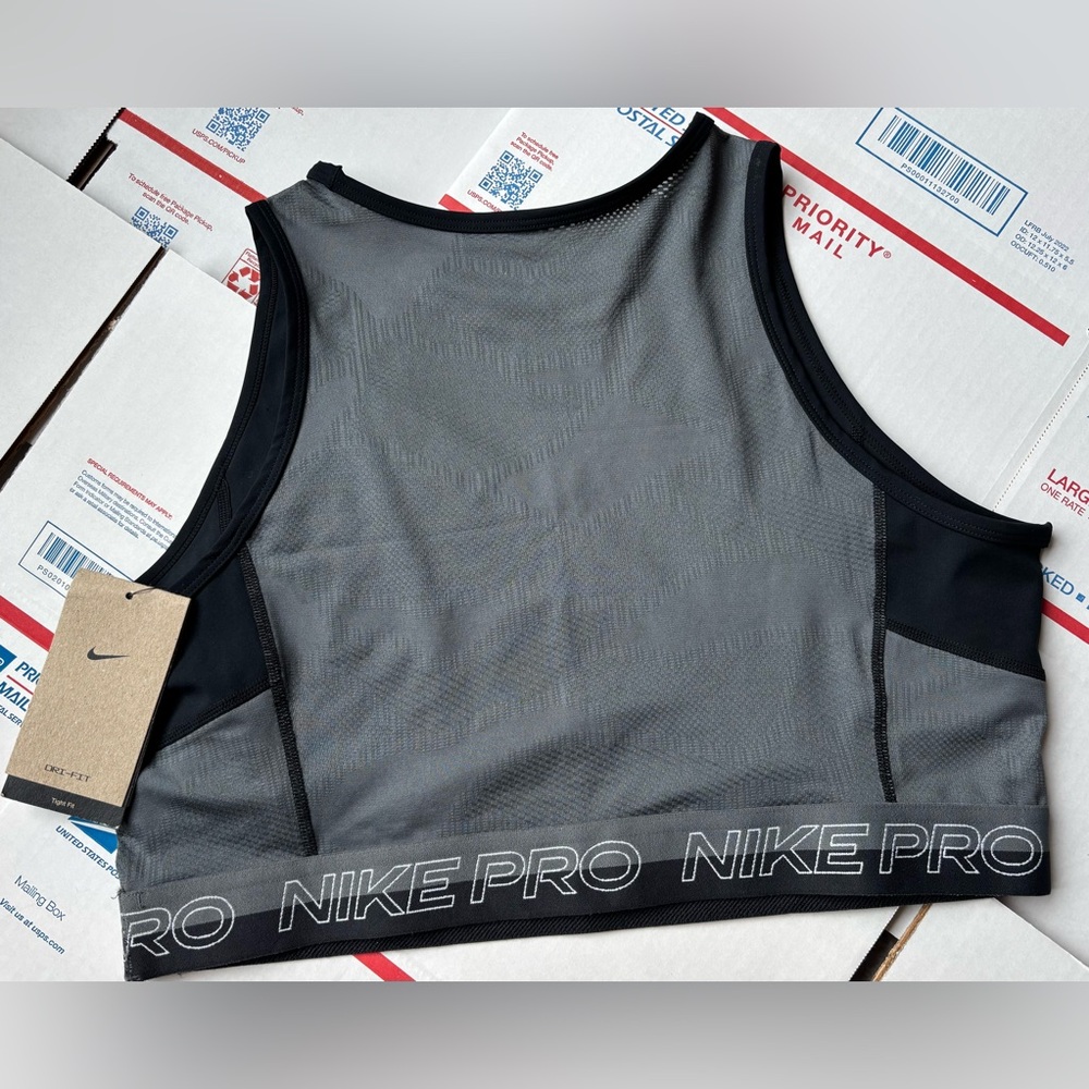 Nike Pro Dri-FIT Women's Cropped Training Tank Top DX0061-010 Black Size L NEW - Picture 4 of 6